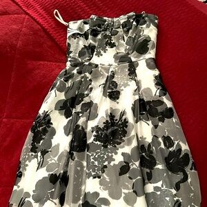 Beautiful strapless dress double print chiffon